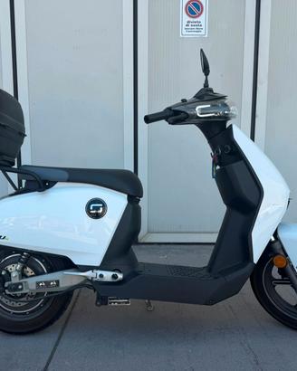 Super Soco CUX Ciclomotore Elettrico - 2019