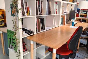 Spazio coworking in bolognina con 5 scrivanie