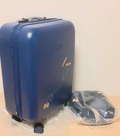 TROLLEY TUCANO + CUSCINO DA VIAGGIO + TAG