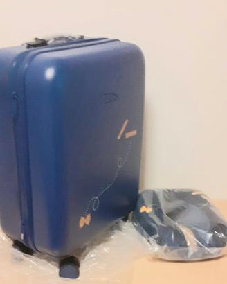 TROLLEY TUCANO + CUSCINO DA VIAGGIO + TAG