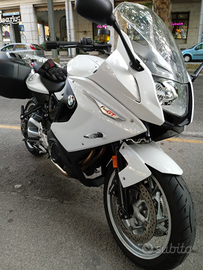 Moto BMW f 800 GT