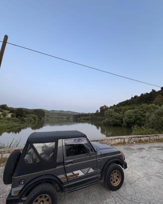 Suzuki Sj 413 JX da vetrina. santana samurai