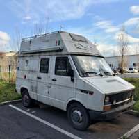 Camper puro Alfa Romeo AR8 35-10 da restaurare