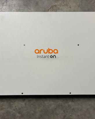 Switch Aruba HP JL684B - 24porte PoE