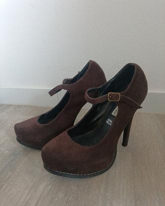 scarpa marrone tacco