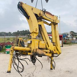 GRU EFFER PORTATA 3000KG ANNO 1974 FIAT IVECO 8060