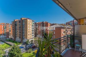 VIA CHIANCIANO - TRILOCALE ULTIMO PIANO