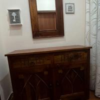 Mobile e specchio etnico