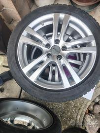 Cerchi in lega 5 fori gommati