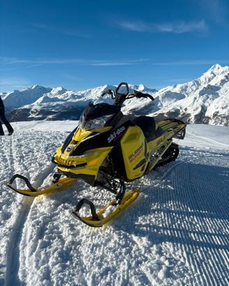 Skidoo summit 800 2T 163