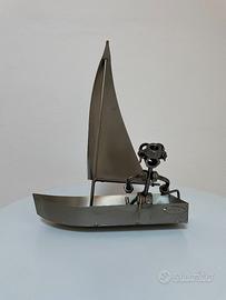 Scultura in metallo velista