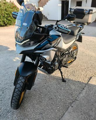 CF MOTO MT 800 EXPLORER