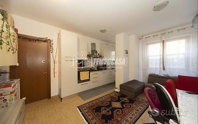 TRILOCALE IN ZONA SETTEVALLI