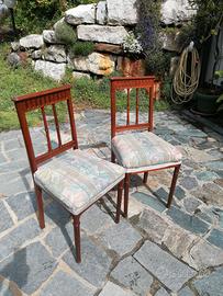 Coppia di sedie imbottite in legno di mogano