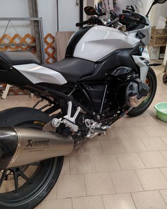 BMW R 1250 RS (Ottobre 2024)