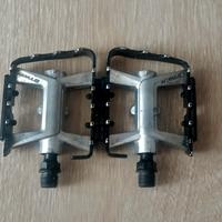 pedali rock rider/btwin