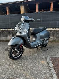 Vespa 300