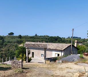 villino e terreno in contrada Conche 
