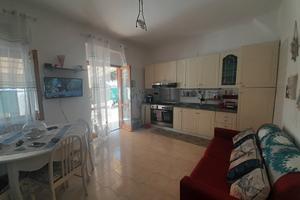 Appartamento al mare con giardino