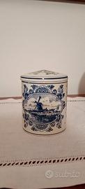 Barattolo di porcellana di Delft 