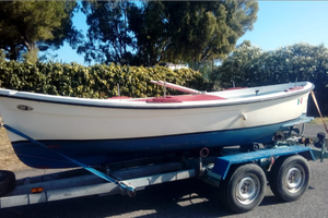 Gozzo con motore entrobordo 8cv