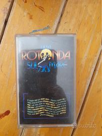 Musicassetta una rotonda sul mare