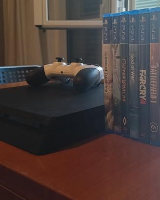 PlayStation 4 slim + joystick + bundle giochi 