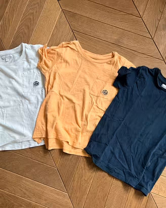 Lotto tre t-shirt di cotone taglia 5–6 anni