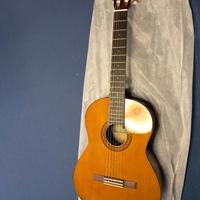 chitarra YAMAHA C40
