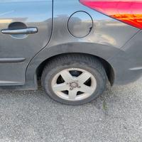 Cerchioni in lega e copertoni per Peugeot 207