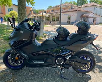 Yamaha Tmax 560