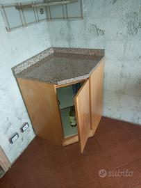  mobile ad angolo piano in granito