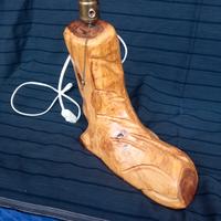 lampada in legno di ulivo stile retrò