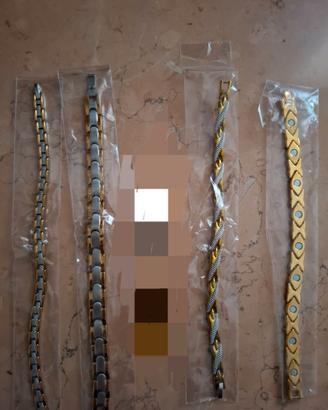 Bracciali