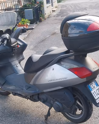 scooter aprilia atlantic 250