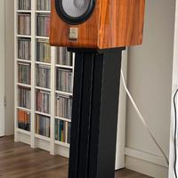 Marten Parker Duo Diamond Ed. Piano Walnut + Stand