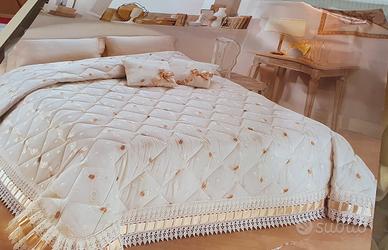 ✨ Trapunta Dormina con Macramè Alto + 2 Cuscini 