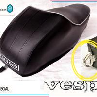 Sella Gobba con PORTACASCO Vespa 50 Special R L