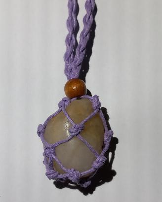 collana in corda con quarzo