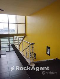 ELEGANTE UFFICIO COMPLESSO LA FAVORITA