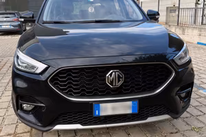 MG ZS 1.5 benzina 2025 autocarro