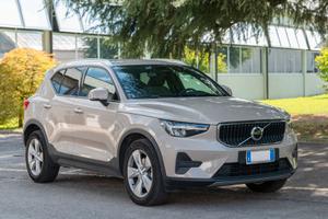 VOLVO XC40 CORE B3 AUT. 120 KW (163CV) - Nov. 2024