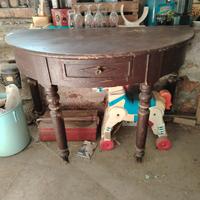 Mobilia ed oggetti vintage