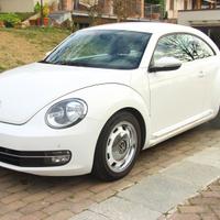 Volkswagen Maggiolino 1.6 tdi Design 105cv