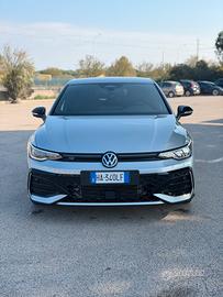 Volkswagen Golf 2.0 TDI 150 CV DSG SCR R-Line Plus