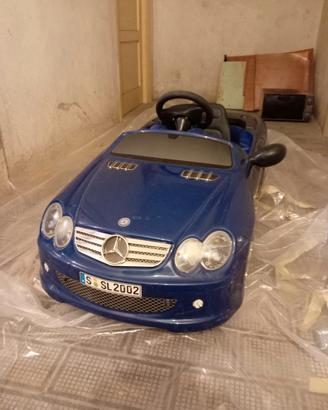 auto a pedali per bambino