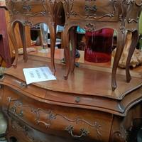 comò e comodini in stile barocco