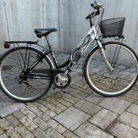 Bicicletta donna 28 in alluminio tutta shimano