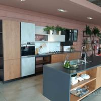 cucina nuova completa di elettrodomestici 