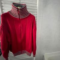 Maglione aperto con cerniera rosso